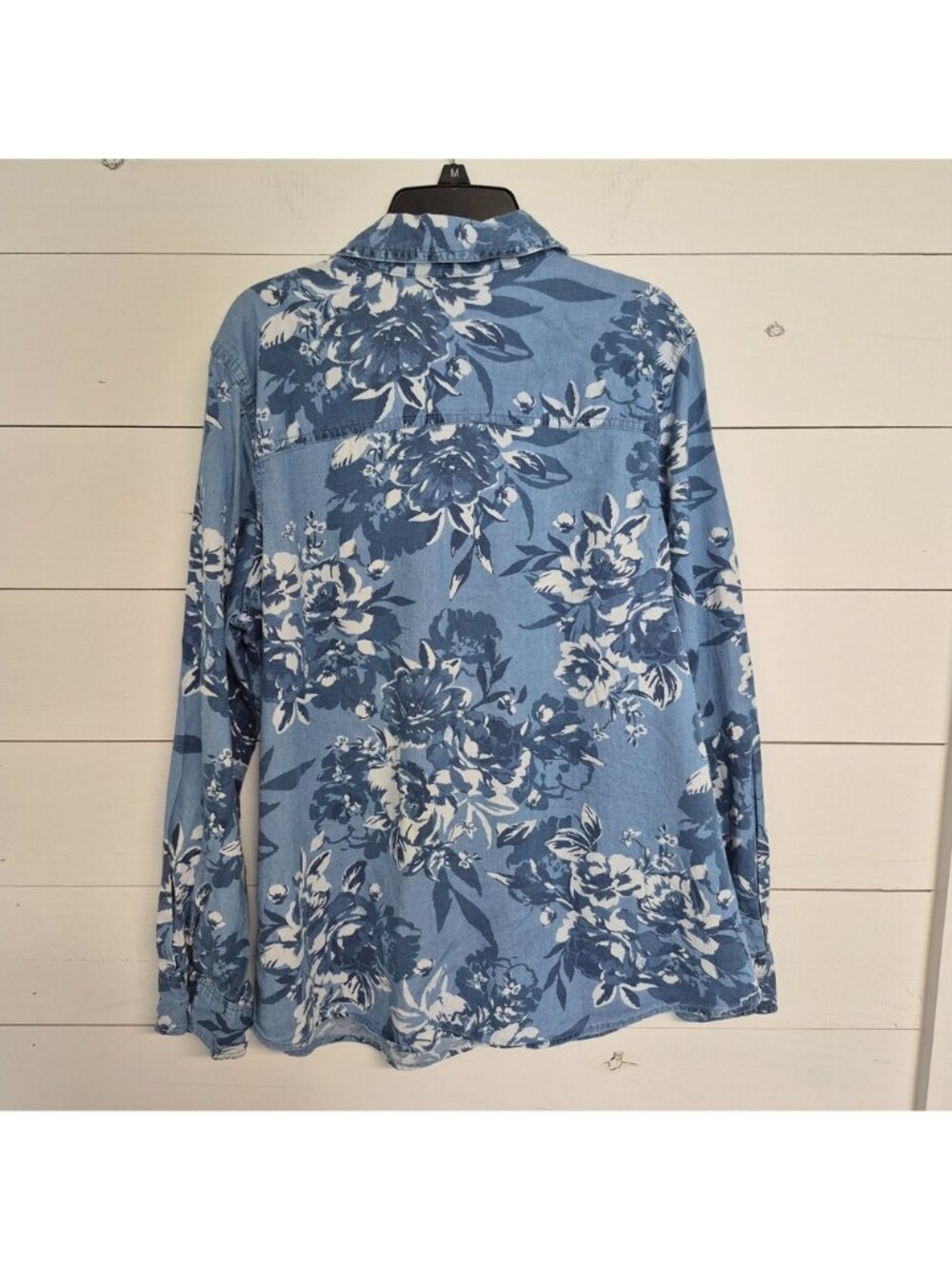 Denim & Co. Women's Floral Blue Cottage Core Button-Up Long Sleeve Top - Picture 4 of 6